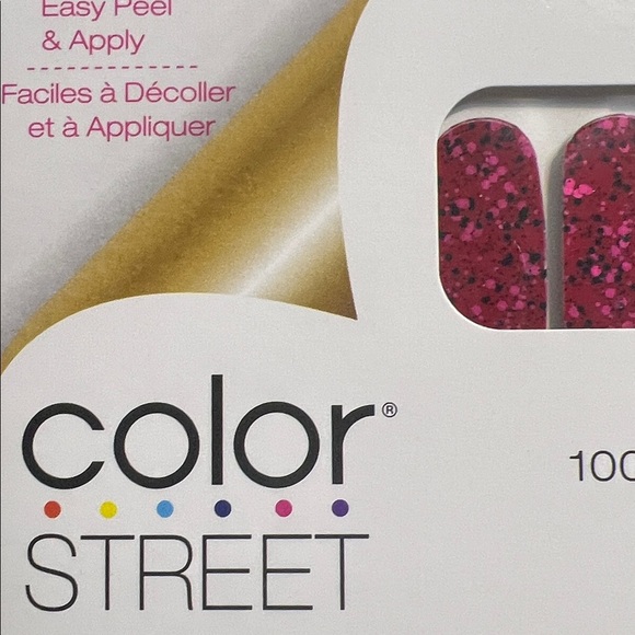 Head over Claws Color Street Nails - Picture 2 of 5